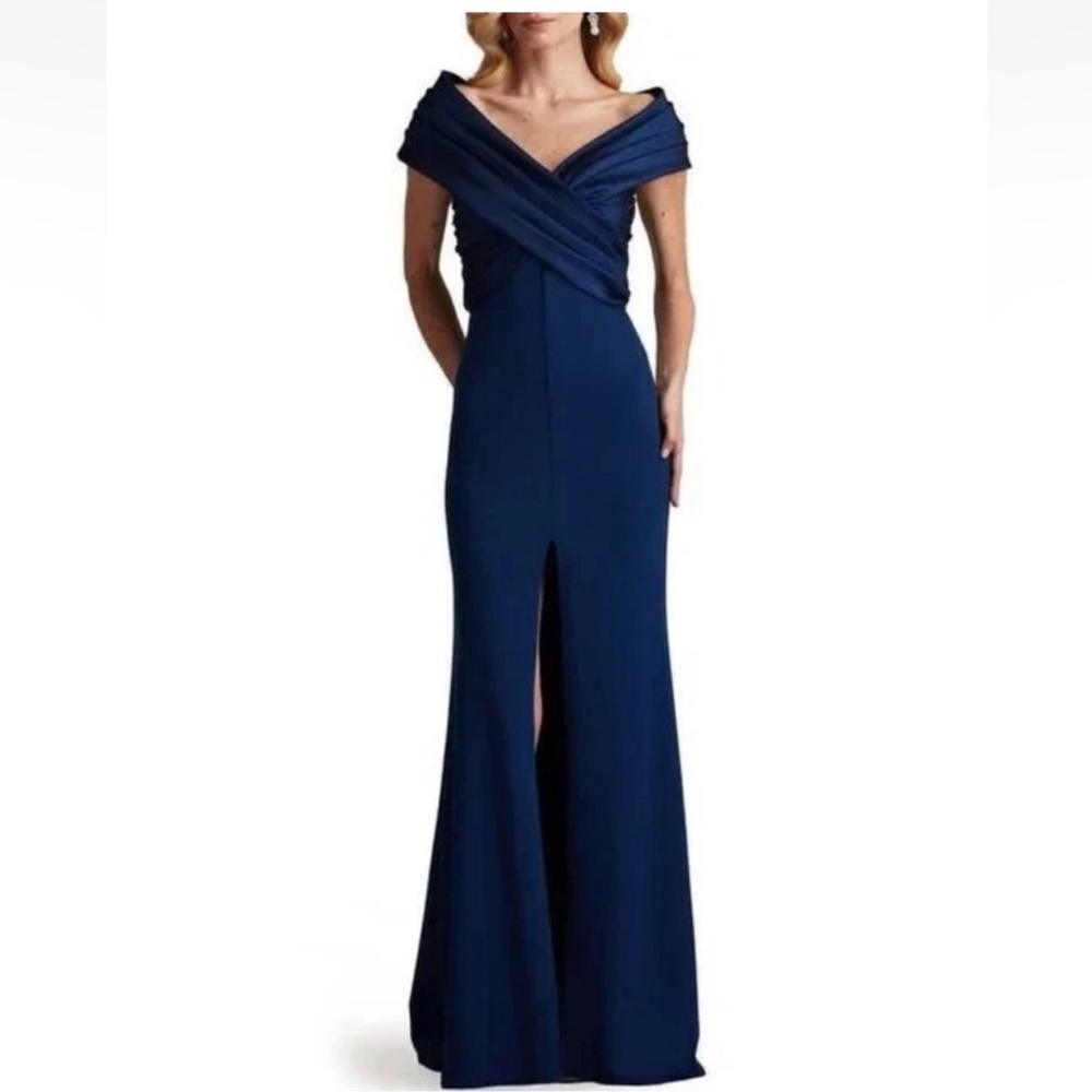 ✨NEW✨ Tadashi Shoji Navy Blue Portrait Neck Taffeta Gown Dress Maxi Size L